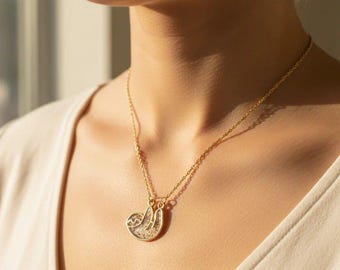 Adorable Dried Flower Tree Sloth - Yellow or Rose Gold