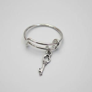 Key to my Heart Expandable Charm Ring - - LadybugfeetDesigns -