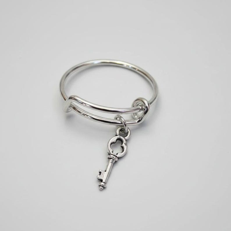 Key to my Heart Expandable Charm Ring - - LadybugfeetDesigns -
