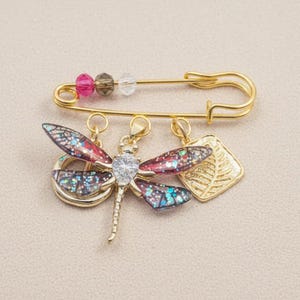 Purple/Red Dragonfly Safety Pin Brooch, Purse Charm - - LadybugfeetDesigns -