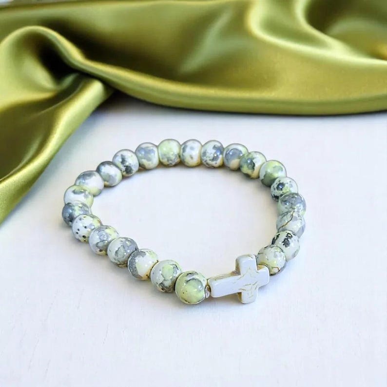Earthy Green Ivory Beaded Cross Stretch bracelet - - LadybugfeetDesigns -