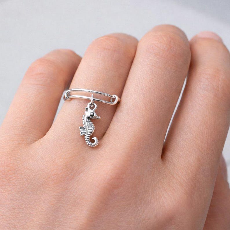 Seahorse Expandable Charm Ring - Silver - - LadybugfeetDesigns -