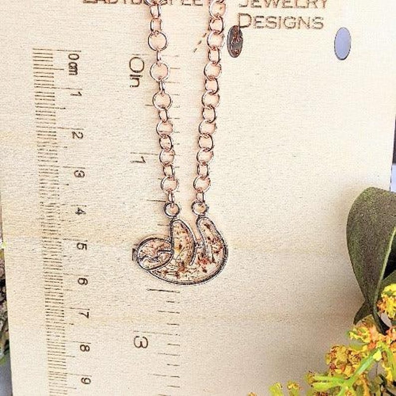 Adorable Dried Flower Tree Sloth - Yellow or Rose Gold - - LadybugfeetDesigns -