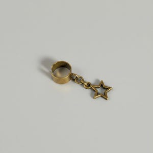 Star Ear Cuff, Antique Bronze - - LadybugfeetDesigns -