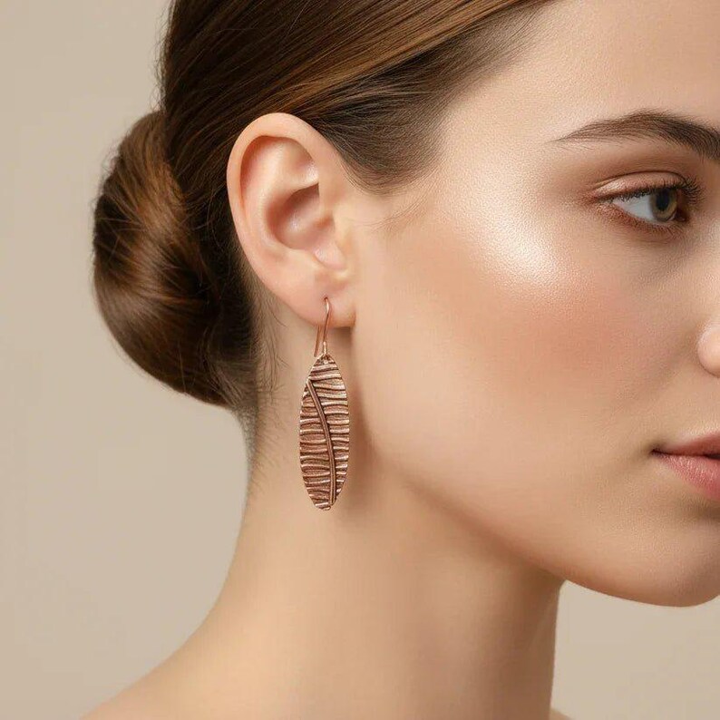 Boho Leaf Copper Dangle Earrings - - LadybugfeetDesigns -