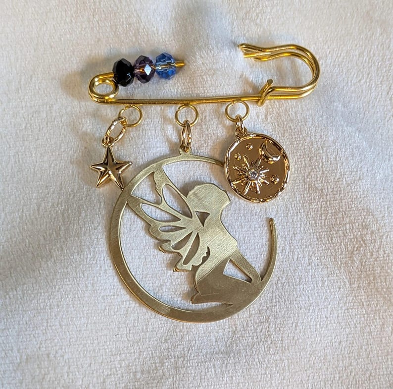 Fairy Safety Pin Brooch, Purse Charm - - LadybugfeetDesigns -