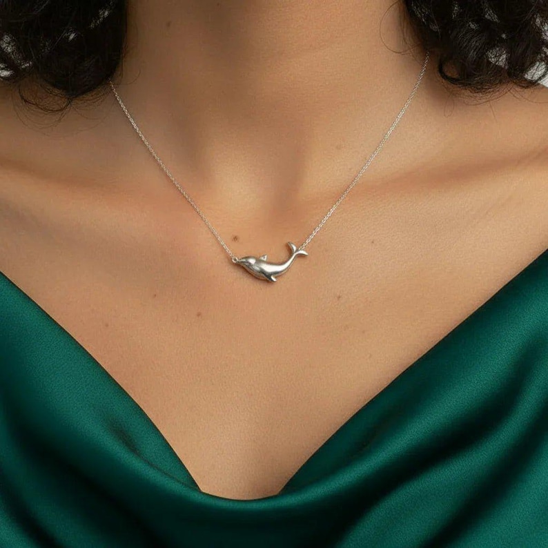 Whale Pendant charm necklace, Silver - 16 inch - - LadybugfeetDesigns -