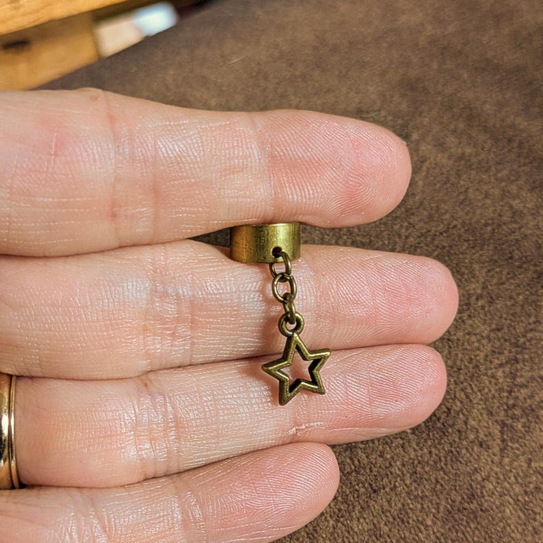 Star Ear Cuff, Antique Bronze - - LadybugfeetDesigns -