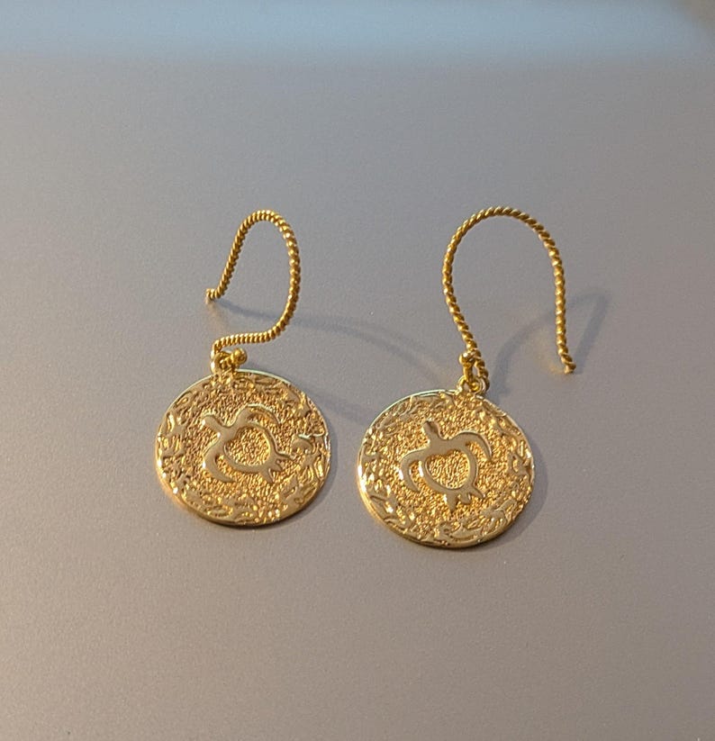 Hawaiian Sea Turtle Disc Hook Earrings, Gold - - LadybugfeetDesigns -