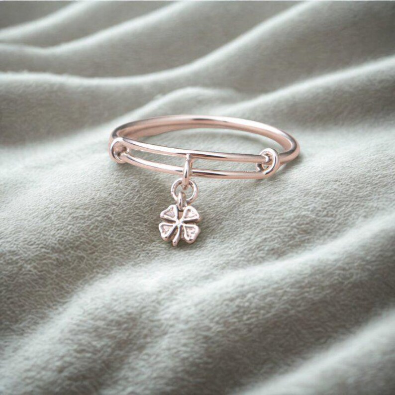 Four Leaf Clover Expandable Charm Ring - - LadybugfeetDesigns -