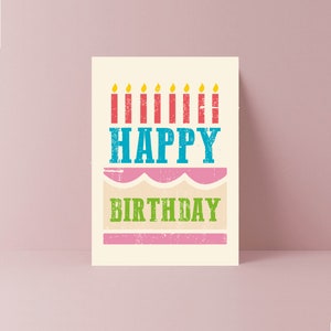 de gâteau de joyeux anniversaire | Style typographique | carte postale pour elle | carte pour lui | carte postale pour un ami | Anniversaire de l'enfant