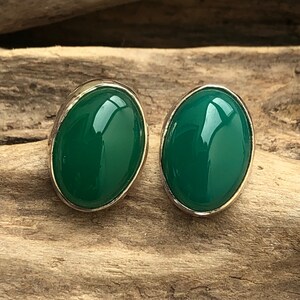 14x10mm oval green agate solid sterling silver stud earrings