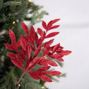 23in Glitter Bay Leaf Spray: Red