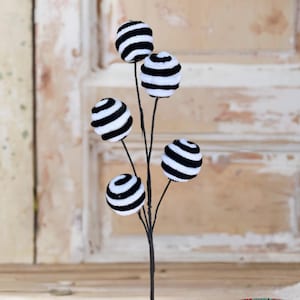 18-Zoll-Black & White Twirl Ball Pick