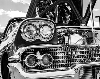 Fotografía digital monocromática de Impala cromada