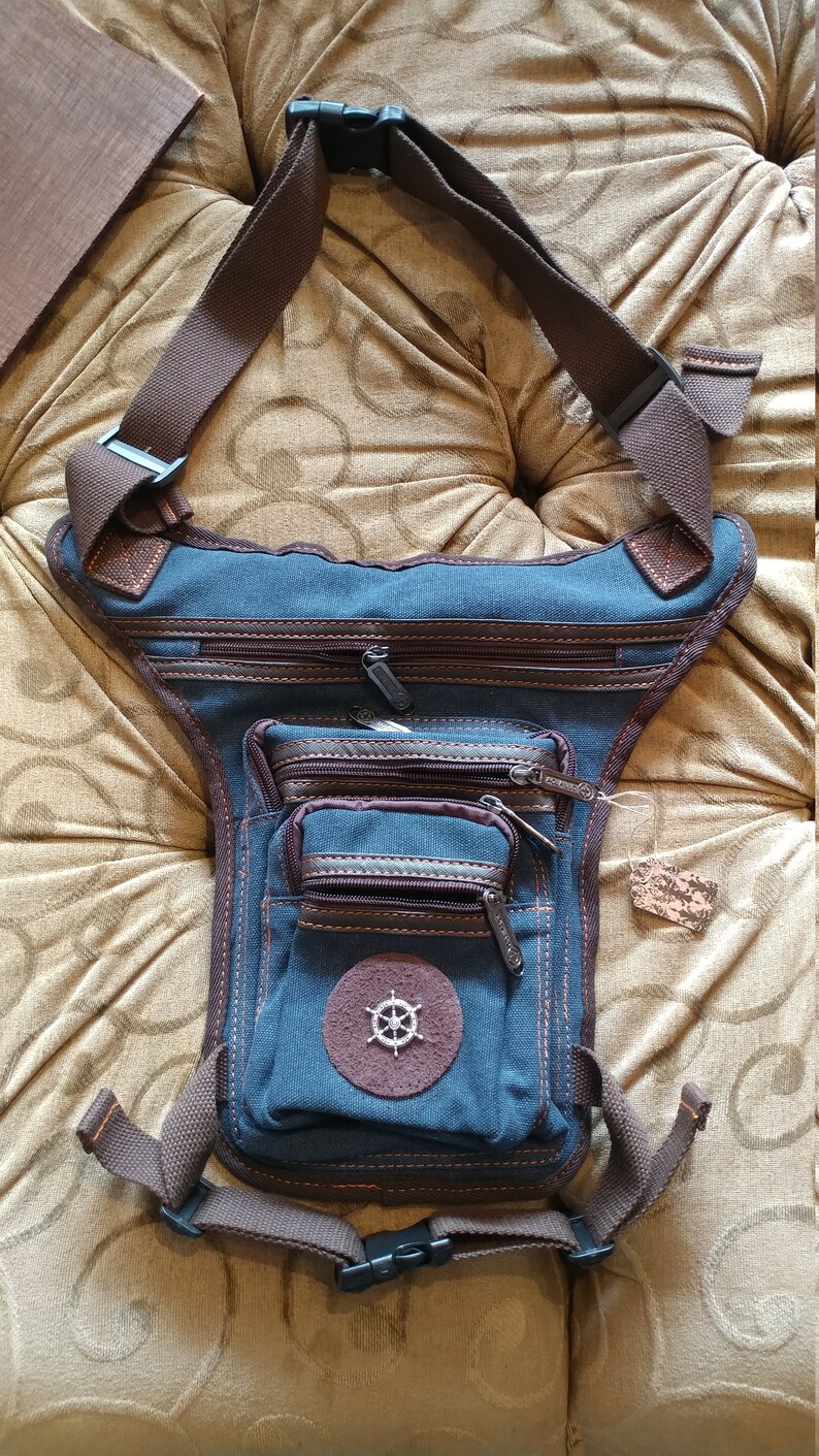 fanny pack that goes around thigh