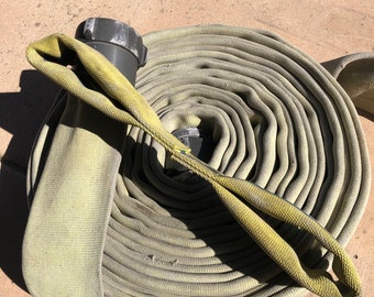 Juguete para perros con forma de ocho y manguera de bomberos