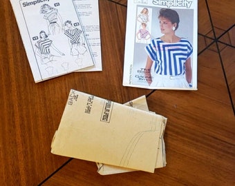 80's Simplicity 7517 Misses Pullover Top / Shoulder Yokes Pattern - cut to size 10
