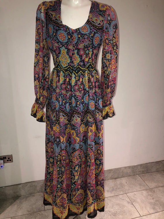 Seventies Paisley Kati by Laura Phillips Winter Fl