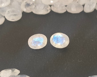 Rainbow Moonstone 8x6mm Oval Faceted Gemstone Pair ref: RMS0118