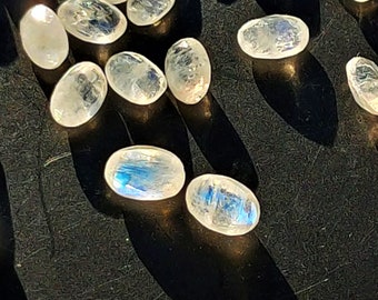 Rainbow Moonstone 6x4mm Oval Faceted Gemstone Pair ref:RMS0039