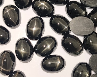 Black Star Diopside 8x6mm Oval Gemstone Cabochon Pair Ref: BSD0004