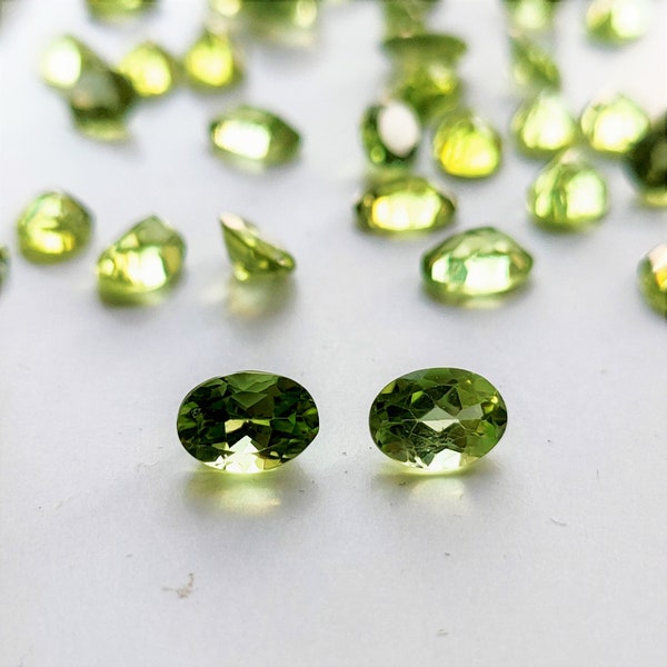Peridot 7X5mm Oval Faceted Pair Ref: PDT0009