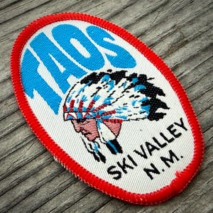 1960's TAOS SKI VALLEY Vintage Patch, New Mexico Skiing, Travel Indianhead Badge