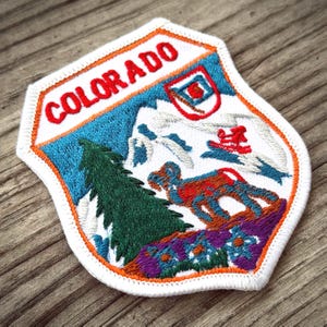 1970's COLORADO Travel Patch, Vintage Woven Ski Badge, Rocky Mountains