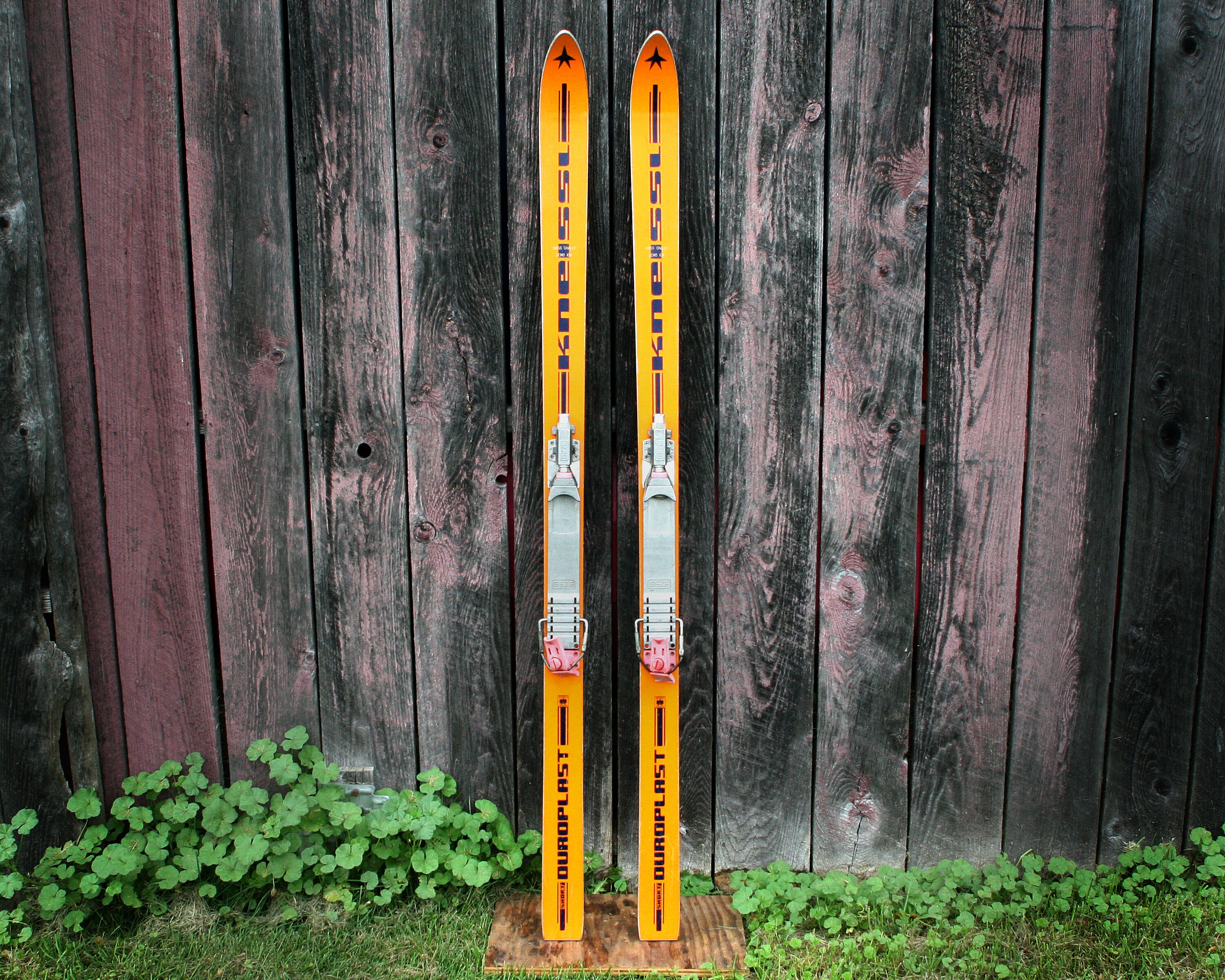 150 Ünique Skis オーストリアで手作り ユニーク スノーボード 150 Ünique Skis オーストリアで手作り ユニーク スノーボード