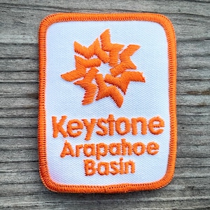 1980&#39;s KEYSTONE / ARAPAHOE BASIN Ski Patch, Vintage Colorado Skiing Travel Badge