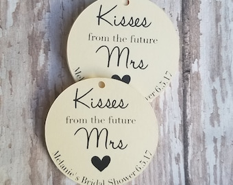 Mini beijos da futura Sra, etiqueta para chá de panela, etiqueta redonda de 1,5", lembrancinha de casamento, lembrancinha para chá de panela, lembrancinha de festa, futura senhora (059)