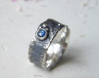 Sapphire Ring, Rose Cut Natural Blue Sapphire, Textured Oxidized Band, Size US 6.5