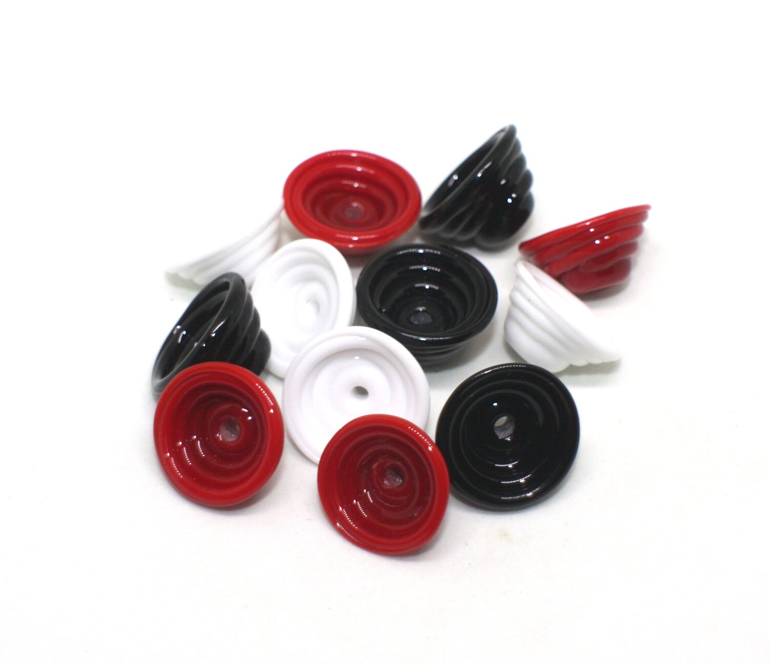 Set 12 Spiral Cone Beads Medium Red Burgundy Black White Etsy