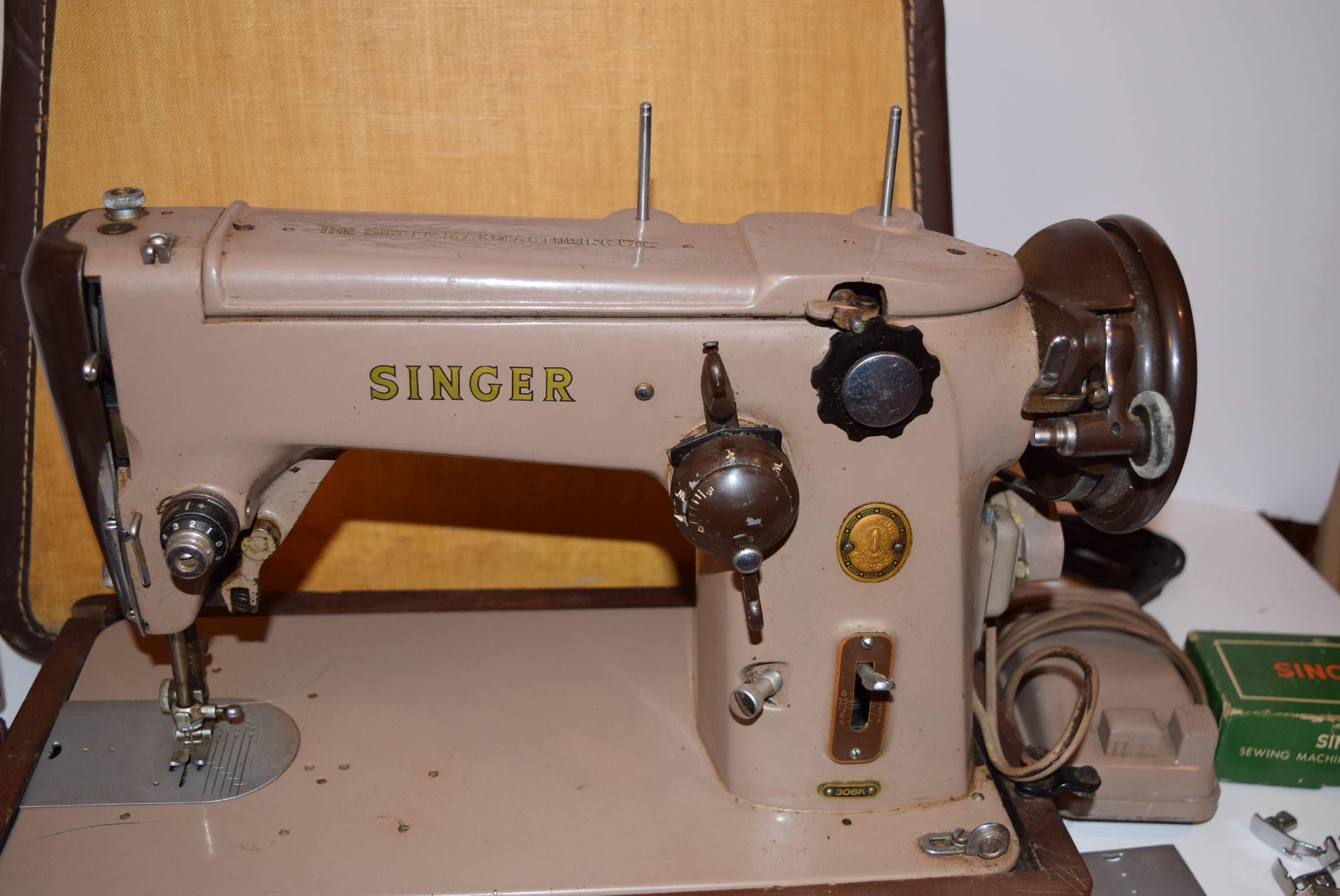 Vintage 1950's Singer Model 306K Sewing Machine w/Case & Accessories