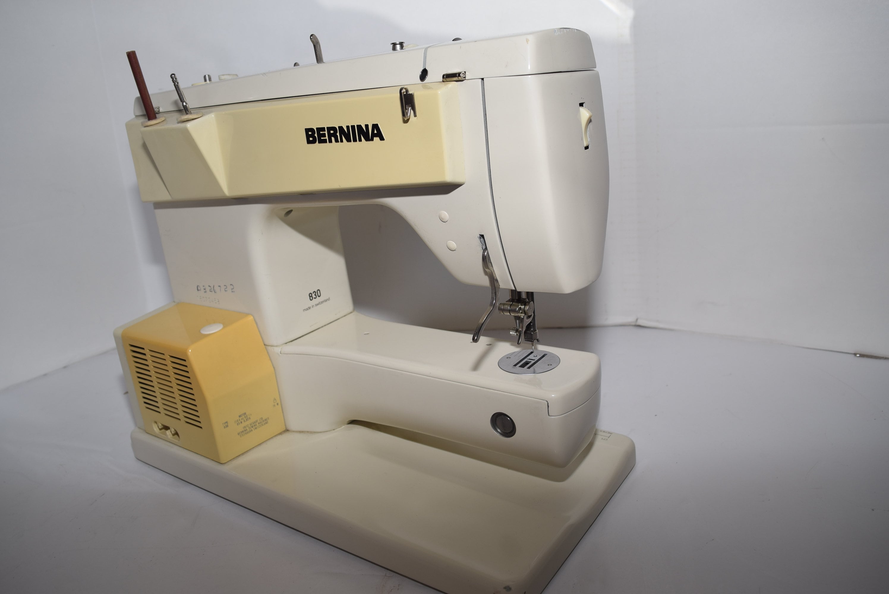Vintage Bernina Record 830 Sewing Machine w/Accessories & Manual