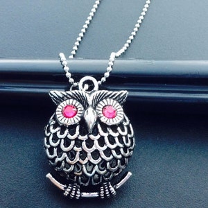 Vintage Owl Necklace Pendant Charm Chain Big antique owl Jewelry
