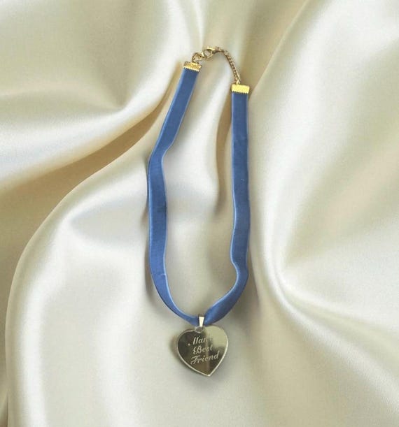 Gold Heart Pendant Necklace: Sabrina Carpenter Inspired Dog Tag