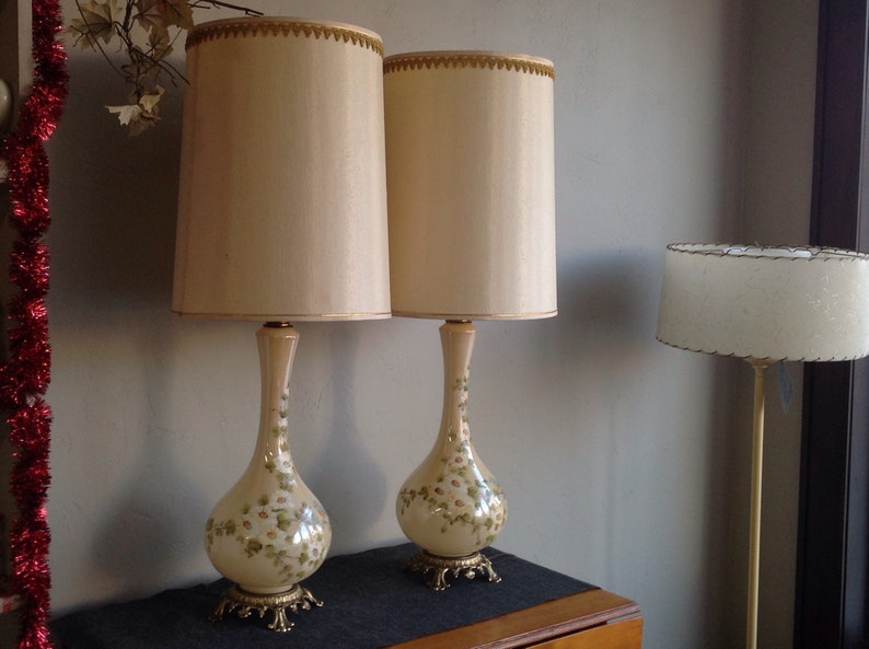 Vintage Mcm Table Lamps Pair Tall Lights Original Shades 60s Hand Blown Reware Glass Handpainted Vine Blossoms Bluebird Pearlescent