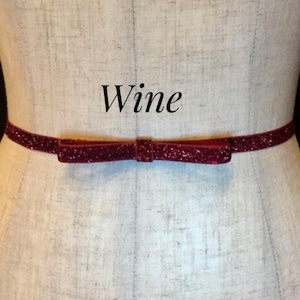 Holiday Bow Belt, 3/8” Wine Bridesmaid Stretch Belt, Skinny Bow Belt Wedding, Skinny Elastic belt, Bridesmaid Belt Sash Belt.