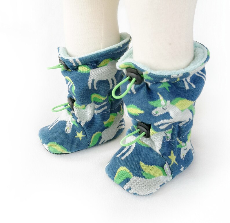 Baby and toddler overall outdoor booties PDF sewing pattern and tutorial ebook DIY mocs shoes slippers