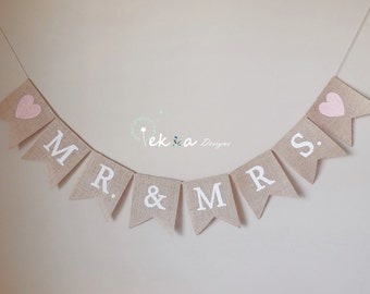 Mr. & Mrs. Burlap Banner / wedding garland / wedding photo props / wedding reception decor / wedding bunting / Wedding Burlap Banner -hearts