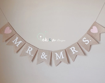 Mr. & Mrs. Burlap Banner / wedding garland / wedding photo props / wedding reception decor / wedding bunting / Wedding Burlap Banner -hearts