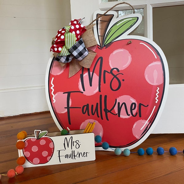 Teacher Gift Set- Personalized Teacher Pencil Holder and Door Hanger - Teacher Appreciation Gift - Gift for Teacher - Classroom Decor