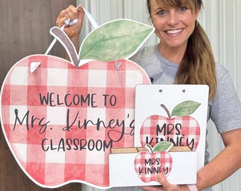 Personalized Teacher Door Hanger Set, Gingham Apple Classroom Decor, Clipboard, Pencil Holder, Back to School Gift, Teacher Name Sign