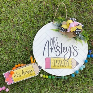 Teacher Gift Set- Personalized Teacher Pencil Holder and Door Hanger - Teacher Appreciation Gift - Gift for Teacher - Classroom Decor