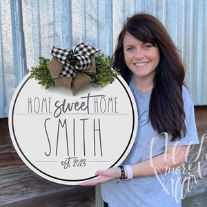 Front Door Decor - Last Name Wreath - Family Name Sign - Door Hanger - Door Wreath - Housewarming Gift - Home Decor - Welcome Sign