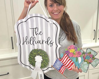 Personalized Interchangeable Door Hanger with Velcro Attachments, Family Name Front Door Sign, Seasonal Door Decor, Year-Round Wreath