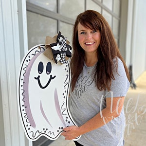 Ghost Door Hanger - Halloween Wreath - Front Door Sign - Fall Door Decor