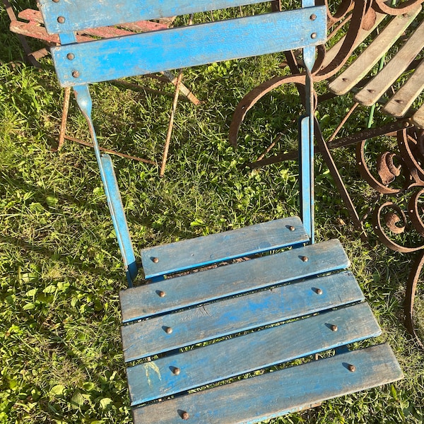 Antique  French bistro Chair / antique French Garden folding chair /  Cafe fold up chair.